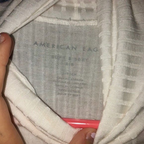 AE ribbed turtleneck - Picture 3 of 3